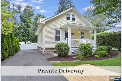 385 Fern Avenue, Wyckoff Township, NJ 07481 - Photo 2