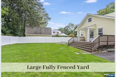 385 Fern Avenue, Wyckoff Township, NJ 07481 - Photo 20