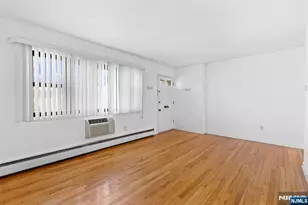 6 Colonial Dr 6A, Little Falls Township, NJ 07424 - Photo 4