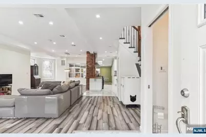 103 Poplar Street, Ridgefield Park, NJ 07660 - Photo 8