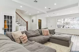 103 Poplar St, Ridgefield Park, NJ 07660 - Photo 2