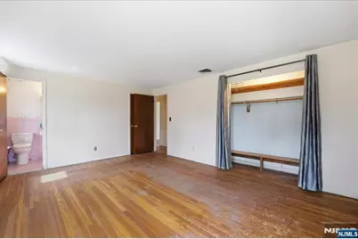 548 Covington Place, Wyckoff Township, NJ 07481 - Photo 20