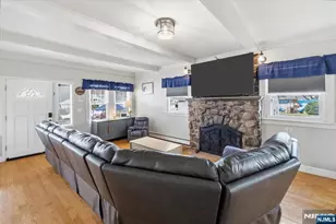 21 Center St, Mount Olive, NJ 07828 - Photo 4