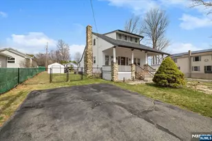 21 Center St, Mount Olive, NJ 07828 - Photo 2