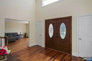 42-08 Cosgrove Ct, Fair Lawn, NJ 07410 - Photo 10