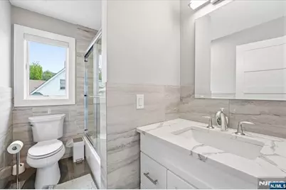 391 Lincoln Avenue, Cliffside Park, NJ 07010 - Photo 26