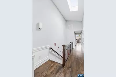 391 Lincoln Avenue, Cliffside Park, NJ 07010 - Photo 30