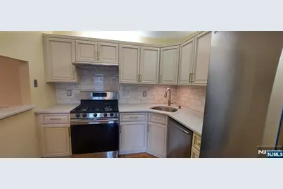 871 Juniper Way, Mahwah, NJ 07430 - Photo 2