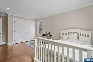 160 Lawrence Dr, Paramus, NJ 07652 - Photo 36