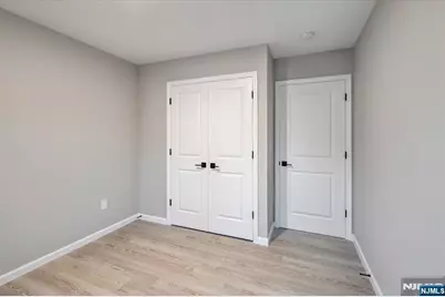 54 Holland Street, Newark, NJ 07103 - Photo 12