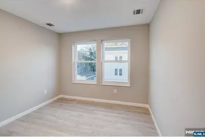 54 Holland Street, Newark, NJ 07103 - Photo 14