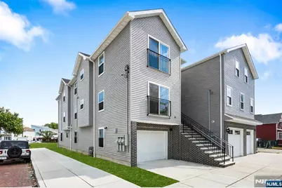 54 Holland Street, Newark, NJ 07103 - Photo 2