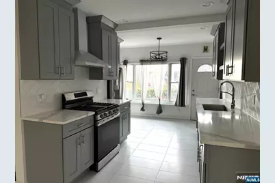 143 W 2nd Street 1 #1, Clifton, NJ 07011 - Photo 4