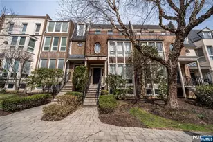 130 Kensington Dr, Fort Lee, NJ 07024 - Photo 2