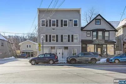129 Main Street, Bloomingdale, NJ 07403 - Photo 2