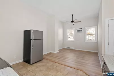 129 Main Street, Bloomingdale, NJ 07403 - Photo 8