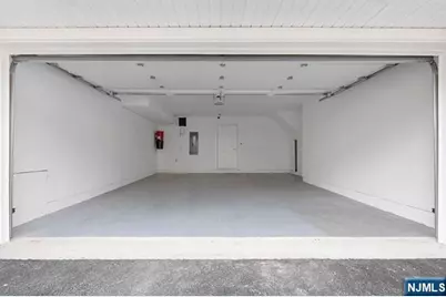 105 Brandon Court, Montvale, NJ 07645 - Photo 4