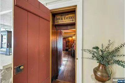 401 Wearimus Road, Ho Ho Kus, NJ 07423 - Photo 20