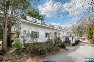 401 Wearimus Rd, Ho Ho Kus, NJ 07423 - Photo 4