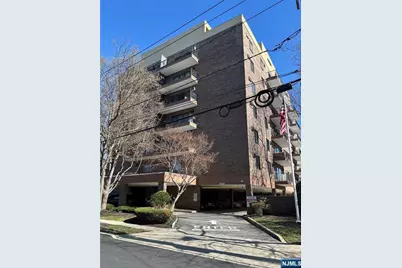 140 Euclid Avenue 1G #1G, Hackensack, NJ 07601 - Photo 2