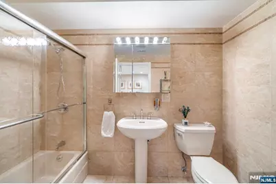 413 Adams Street, Hoboken, NJ 07030 - Photo 28