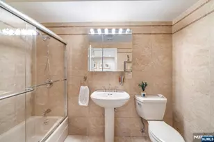 413 Adams St, Hoboken, NJ 07030 - Photo 28