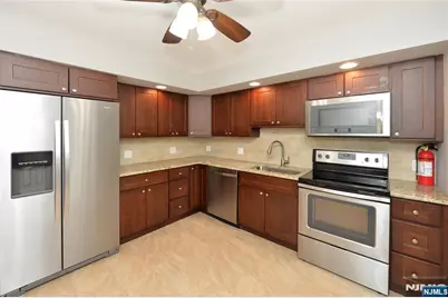 21-31 Ridge Road D15 #D15, Ridgewood, NJ 07450 - Photo 4