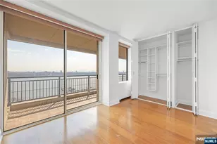 4 Horizon Road 1210, Fort Lee, NJ 07024 - Photo 10