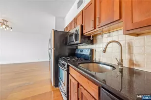 4 Horizon Road 1210, Fort Lee, NJ 07024 - Photo 8