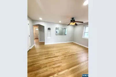 9-04 5th Street 4 #4, Fair Lawn, NJ 07410 - Photo 10