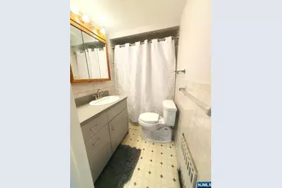9-04 5th Street 4 #4, Fair Lawn, NJ 07410 - Photo 8