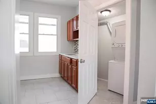 52 Smith St, Newark, NJ 07106 - Photo 10