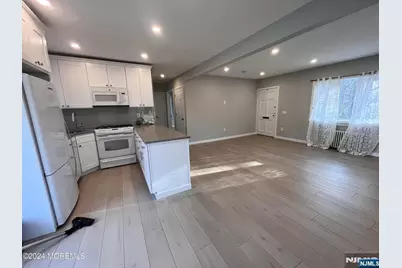 96 Paterson Avenue 1 #1, Midland Park, NJ 07432 - Photo 2