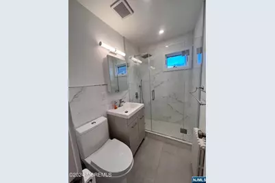 96 Paterson Avenue 1 #1, Midland Park, NJ 07432 - Photo 8