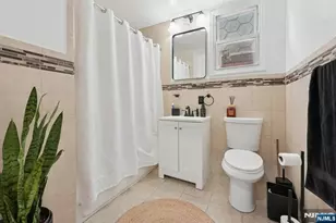 717 16th St, Union City, NJ 07087 - Photo 8