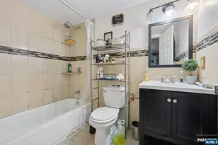 717 16th St, Union City, NJ 07087 - Photo 24