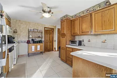 21 Park Place, Kearny, NJ 07032 - Photo 24