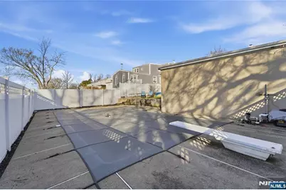 21 Park Place, Kearny, NJ 07032 - Photo 8