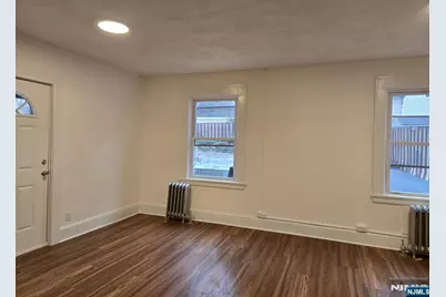 508 Broad Avenue 2Fl Residenc #2FL Residenc, Ridgefield, NJ 07657 - Photo 6