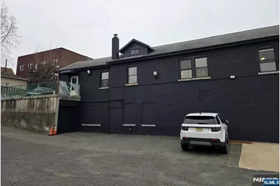 508 Broad Avenue 2Fl Residenc #2FL Residenc, Ridgefield, NJ 07657 - Photo 16