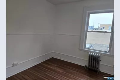 508 Broad Avenue 2Fl Residenc #2FL Residenc, Ridgefield, NJ 07657 - Photo 8