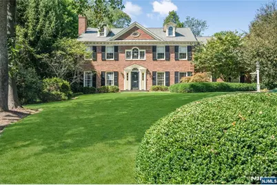 31 Forest Drive, Millburn, NJ 07078 - Photo 4