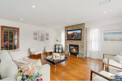 8 Dean, Rutherford, NJ 07070 - Photo 2