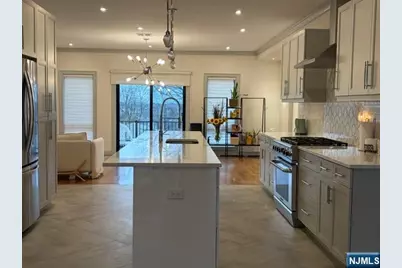 261 7th Street B #B, Palisades Park, NJ 07650 - Photo 4