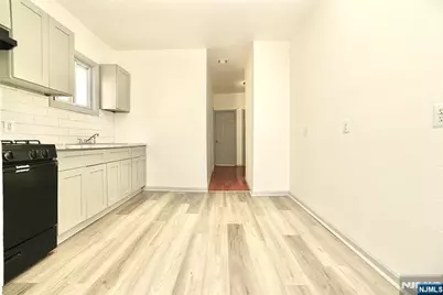 76 Aldine Street, Newark, NJ 07112 - Photo 6