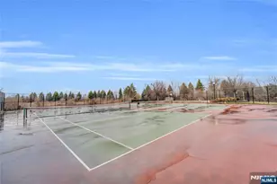 101 Shearwater Ct 25, Jersey City, NJ 07305 - Photo 32