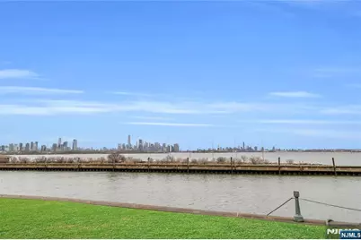 101 Shearwater Court 25 #25, Jersey City, NJ 07305 - Photo 28