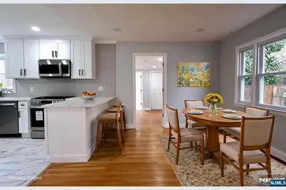 86 Howland Avenue, Teaneck Township, NJ 07666 - Photo 20