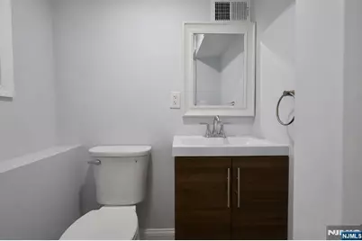 86 Howland Avenue, Teaneck Township, NJ 07666 - Photo 38