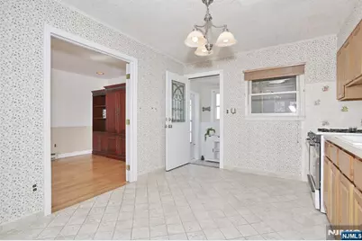 15-03 Everett Terrace, Fair Lawn, NJ 07410 - Photo 14